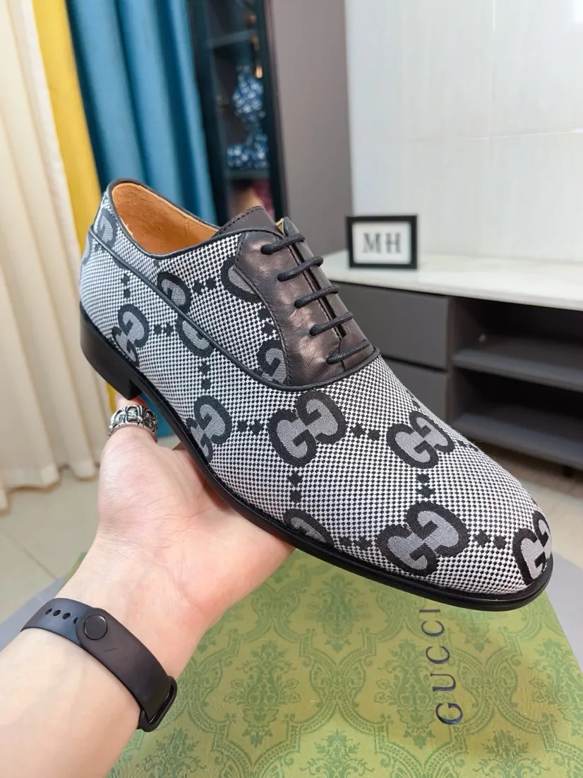 Men's Men's Shoes💰458🌹🌹Cowhide [GUCCI Gucci] Gucci leather shoes are the most popular classic. Synchronized with the official website, the upper is made of Italian calfskin ➕cowhide lining, with unique brand and unique craftsmanship. Highlighting the hot style of the new year. Stop hesitating, stop wandering, get it now. Number: 38--44